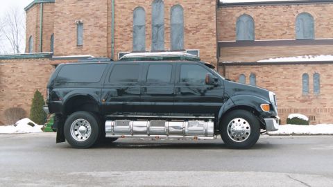 1989 Ford Bronco - This custom-built SUV appears to be a conversion of a heavy-duty truck chassis, not a 1989 Ford Bronco.