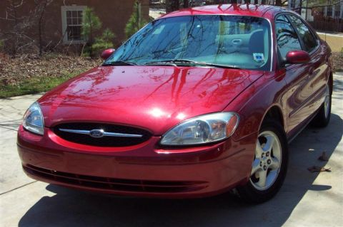 2001 Ford Taurus - shot after a quick wash at the parents house near atlanta