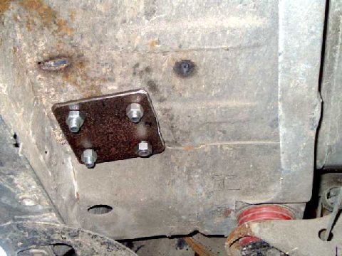 1984 Ford Bronco - lower plate for cage-to-frame runner