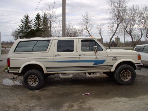 1986 Ford Bronco - Never thought I'd see a real live Centurion here in Canada, and only 25 miles from where I live. It's a one ton diesel turbocharged by none…