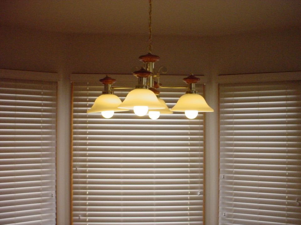 Kitchen table light with the bulb type pictured above