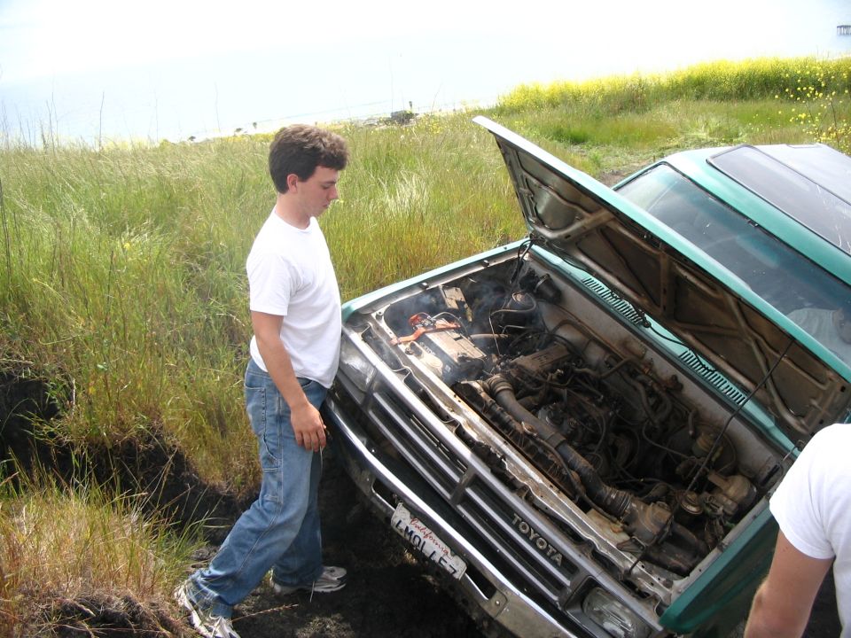 a little problem under the hood...