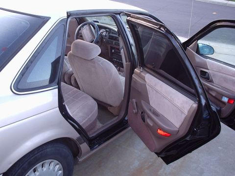 1992 Ford Taurus photo