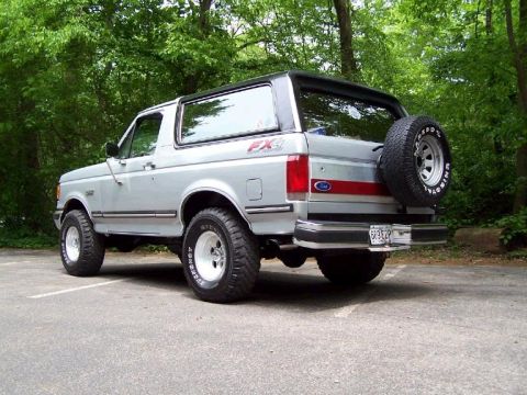 1988 Ford Bronco photo