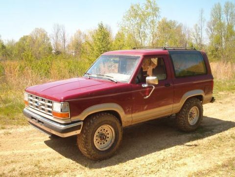 1989 Ford Bronco II - Just had my new 31s put on.