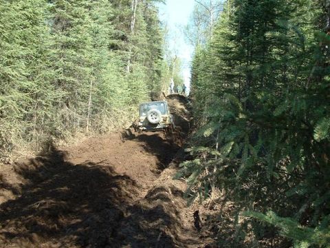 2000 Jeep TJ - Attempting the big nasty hill...