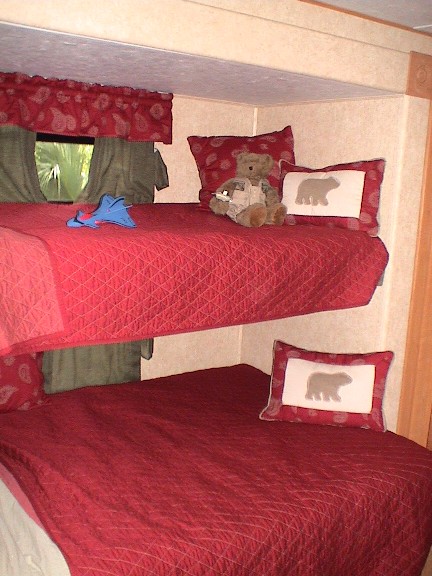 2004 Ford Excursion - The kids bunkhouse area