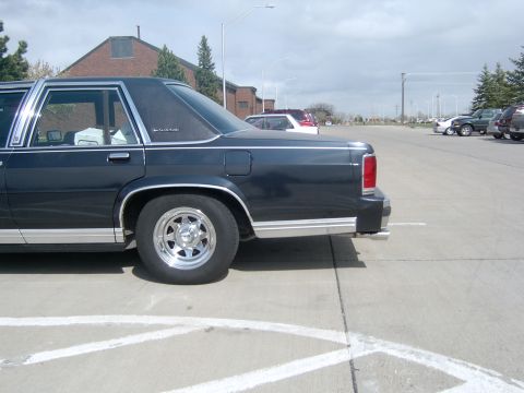 1990 Ford Crown Victoria photo