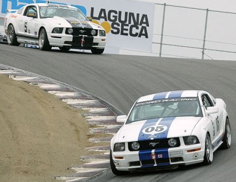 2005 Ford Mustang photo