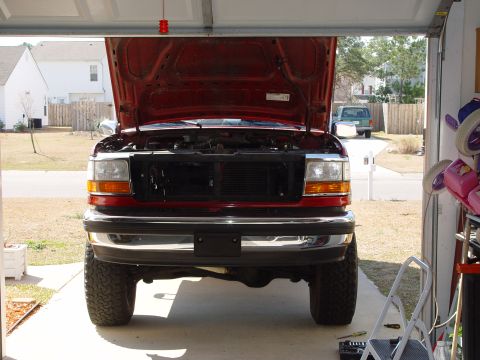 1994 Ford Bronco - right about now I'm scratching my head, cause I have a few bolts left over. Oh well....I think!!