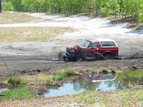 1994 Ford Bronco - More mud