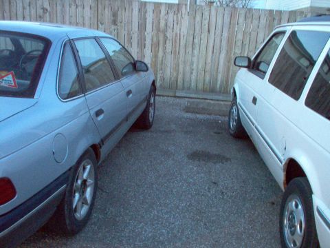 1990 Ford Taurus photo