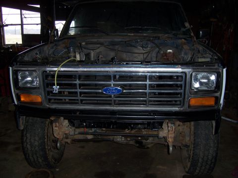 1983 Ford Bronco - Frontend put back together.