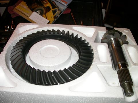 1990 Ford Bronco - New 4.56 gears for the D44. They look really small when compared to the 8.8 gears, especially the pinion.