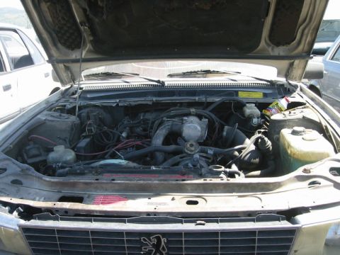 1985 Peugeot 505 - Yep... That's an XN6 in there. Mmmmm, XN6.