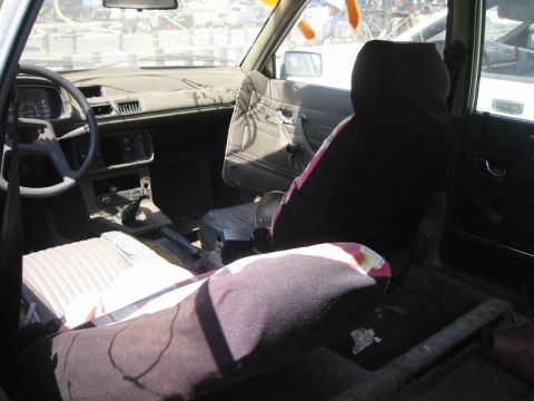 1985 Peugeot 505 - Seat back for cruisin' G-stylee, yo.