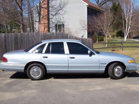 1995 Ford Crown Victoria “Police Interceptor”