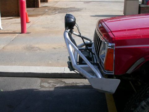 1990 Ford Bronco - Another shot of the same rig.
