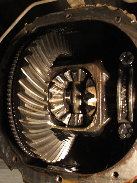 1989 Ford Bronco - Close-up view of differential gears, showing signs of wear and tear.