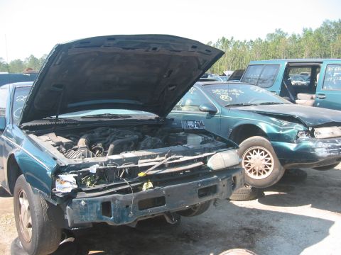 1989 Ford Bronco - Theres a 1994 t-bird next to it with 30k miles more than the 1998. I took the newer one with less miles, but there is another one up for gr…