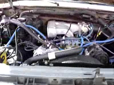 1990 Ford Bronco - Video/sound clip with Bassani headers, Bassani y-pipe, no cats and series 40 Flowmaster. Dumping exhaust just before rear axle.