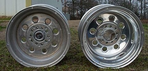 1963 Ford Fairlane - Front and back of 15x10 Weld Draglights