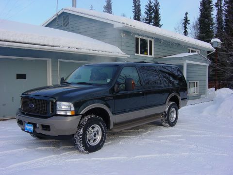 2004 Ford Excursion photo