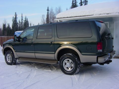 2004 Ford Excursion photo