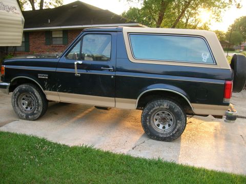 1990 Ford Bronco photo