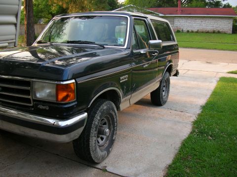 1990 Ford Bronco photo