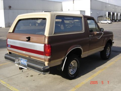 1990 Ford Bronco - Rear view of a 1990 Ford Bronco parked outdoors.