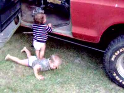 1979 Ford Bronco - Remington and Dalton in the bronco