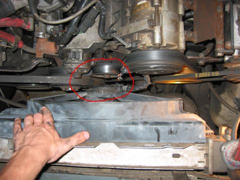 1989 Ford Bronco - Top down view, you can see its too deep to fit. This is most likely due to the extremely large radiator I have compared to stock.