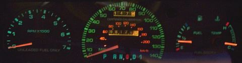 1995 Mercury Sable - Oooo! Night glow! The speedometer is actually glowing green instead of blue like the rest of the gauges!