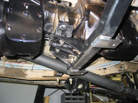1981 Ford Bronco - Gusseted tranny mount. Don't know if it will hold up with the bolts in shear. Time will tell.