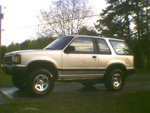 1991 Mazda Navajo photo