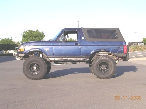 1994 Ford Bronco - with the 4D's back on. The rear sits a little low (its empty now, so will get worse with seat and gear, so i will prolly lift it a touch