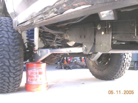 1994 Ford Bronco - I guess I forgot how much clearnace the 40's give. Thats a standard 5 gallon bucket with room to spare of approx. 2 inches.