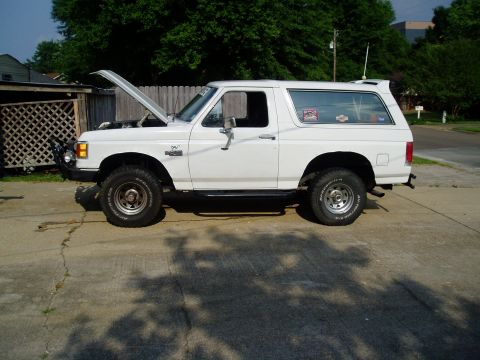 Posers - 1990 Ford Bronco
