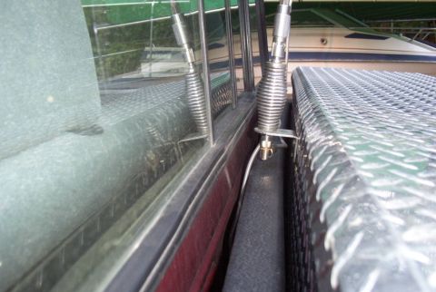 1992 Ford F-150 - Antenna bracket and spring