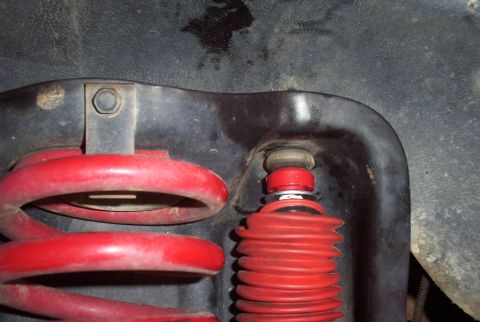 1992 Ford F-150 - Wrong way to install. Tried to take a shortcut and ended up spending a whole lot more time. The entire stock rubber bushing must be removed…