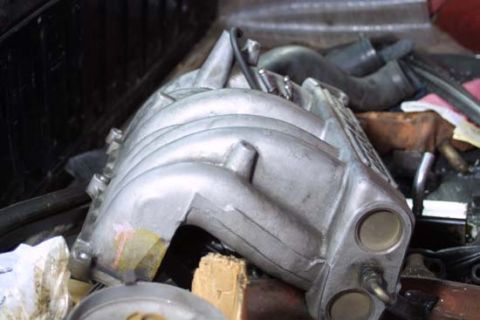 1989 Ford Bronco - The PO had started tearing down the top end. Joy.