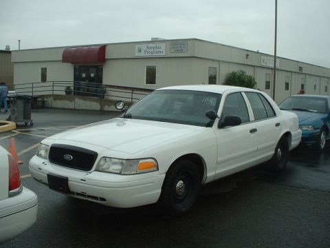 1999 Ford Crown Victoria - 2001 Ford PI. Former Lacey, WA police car.