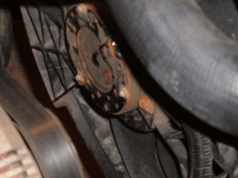 1994 Ford Bronco - taurus fan set in place