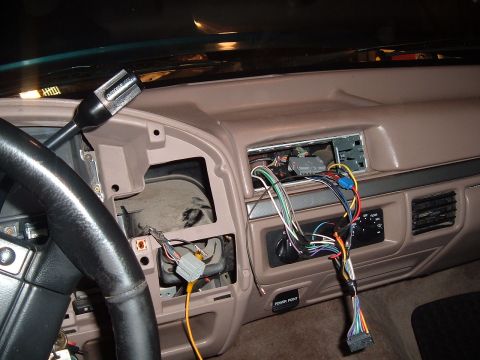 1994 Ford Bronco - finding switch power ended up useing the radio power wire