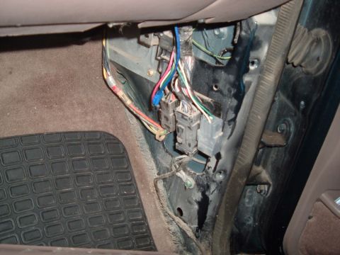 1994 Ford Bronco - took power for the high speed solinoid from the fuel pump cut off