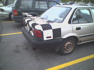 1989 Ford Bronco - FFS... This checker pattern is WALL PAPER!