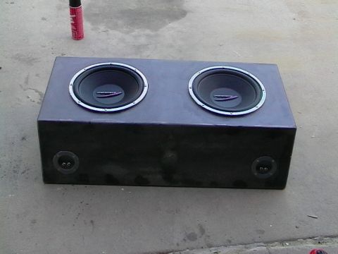 1999 Ford Taurus - A custom center console cup holder unit with two openings is shown.