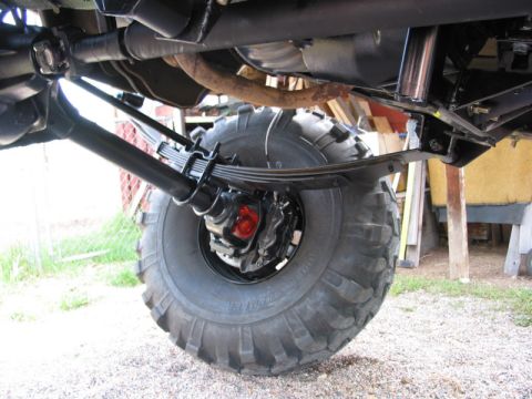 1981 Ford Bronco - There just isn't any more droop in this spring. The tire is barely touching the ground here.