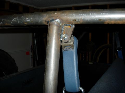 1995 Ford Bronco - seatbelt bracket